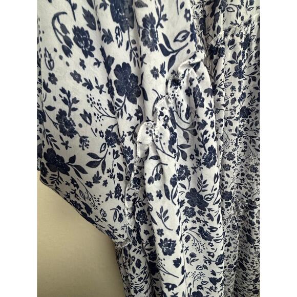 Rebellion Again Blue and White Floral Maxi Kimono One Size - Picture 8 of 9